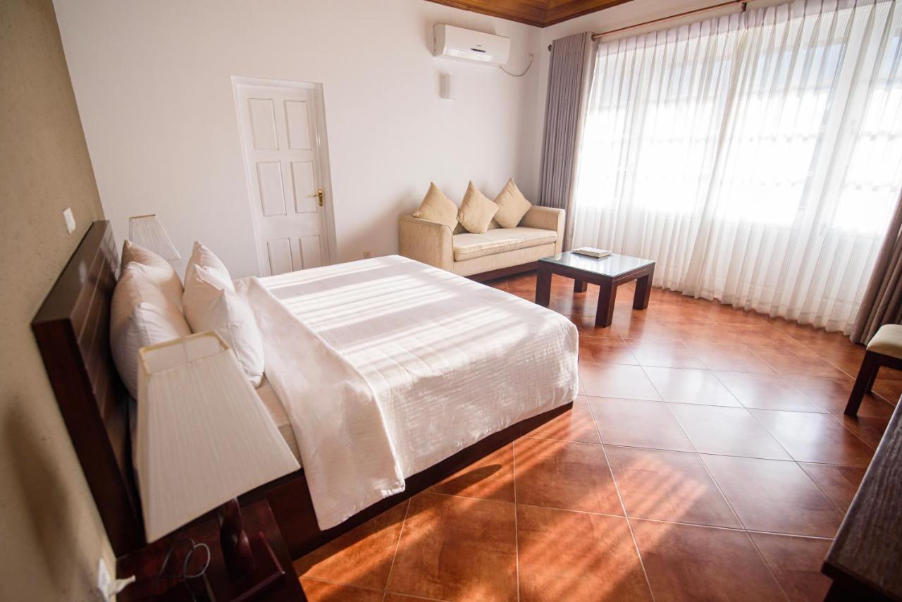 Kingsman House Bed & Breakfast Kandy Exterior foto