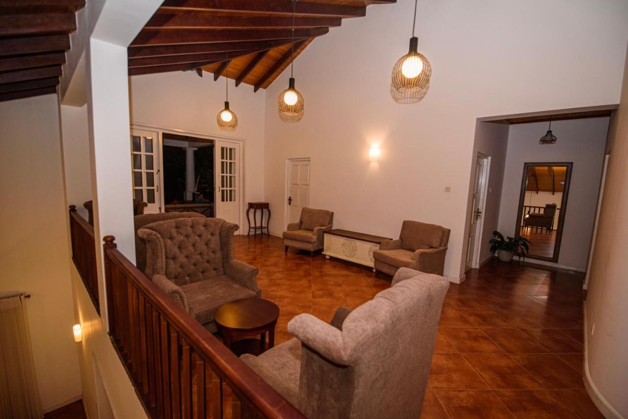 Kingsman House Bed & Breakfast Kandy Exterior foto