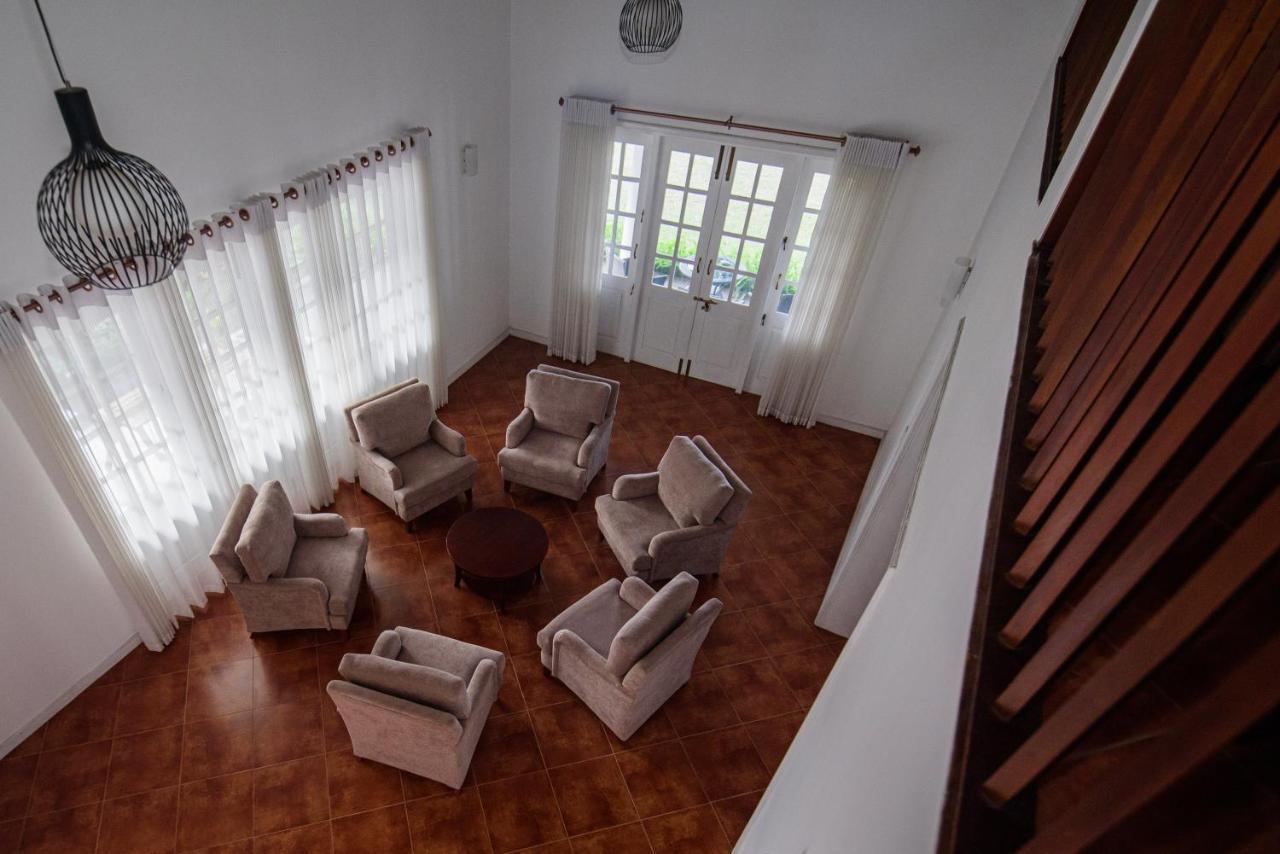 Kingsman House Bed & Breakfast Kandy Exterior foto