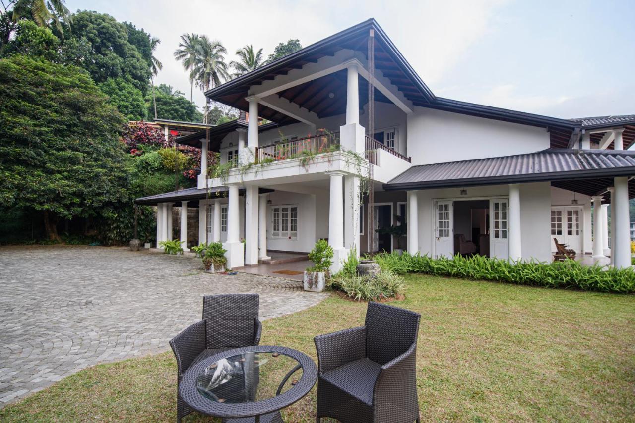 Kingsman House Bed & Breakfast Kandy Exterior foto