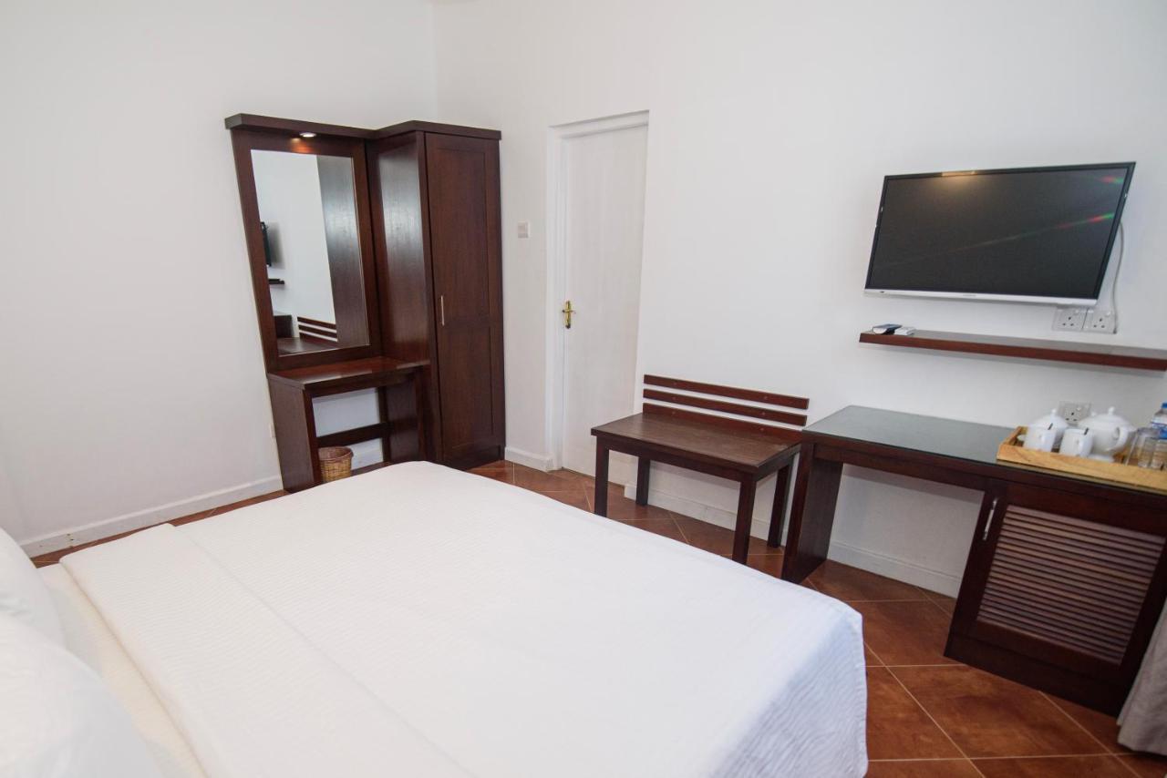 Kingsman House Bed & Breakfast Kandy Exterior foto