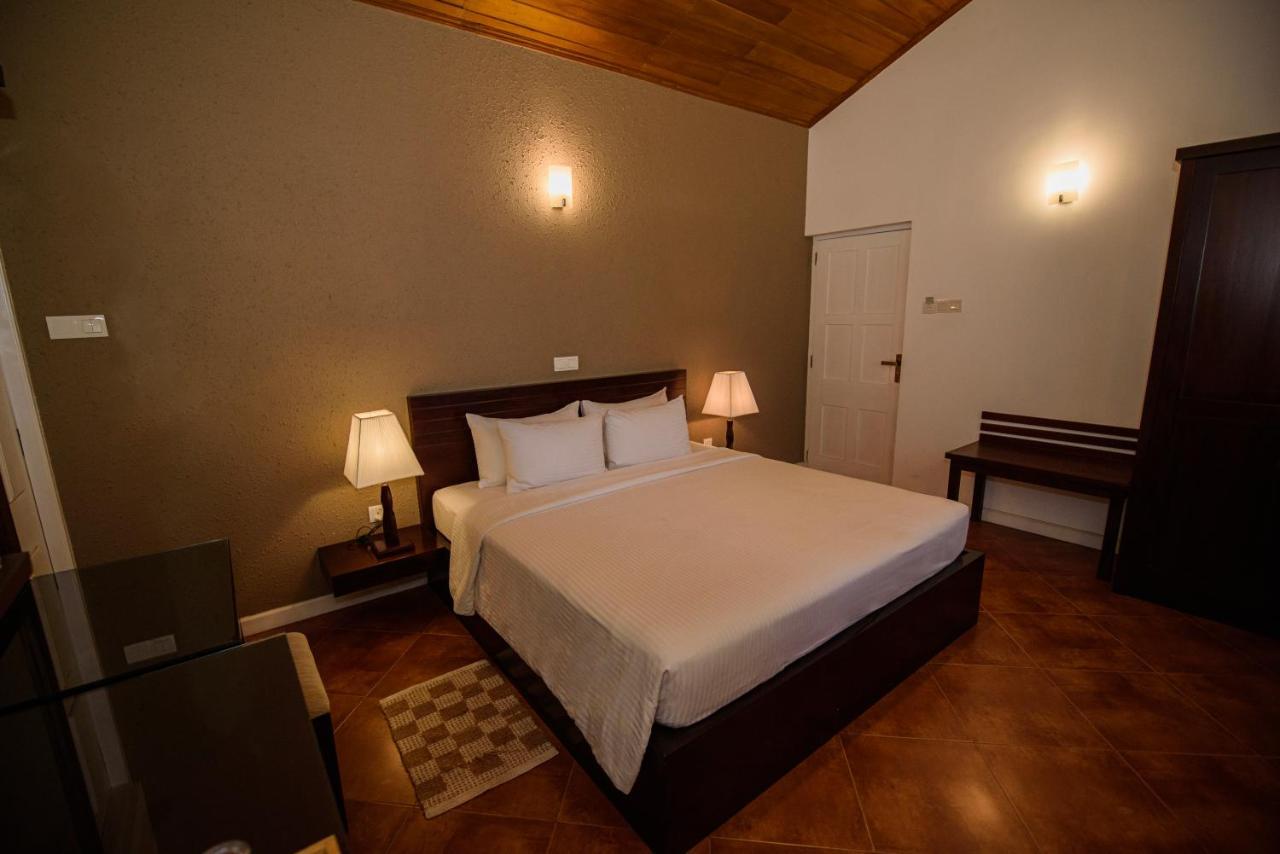 Kingsman House Bed & Breakfast Kandy Exterior foto
