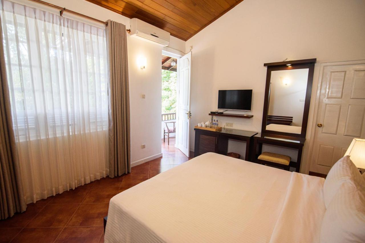 Kingsman House Bed & Breakfast Kandy Exterior foto