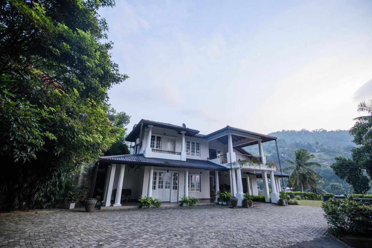 Kingsman House Bed & Breakfast Kandy Exterior foto