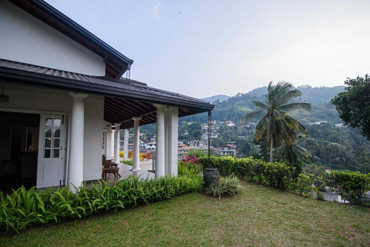 Kingsman House Bed & Breakfast Kandy Exterior foto
