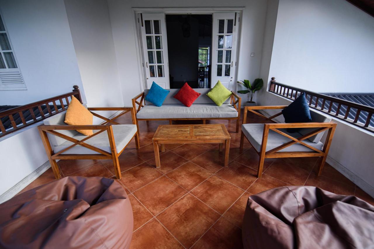 Kingsman House Bed & Breakfast Kandy Exterior foto