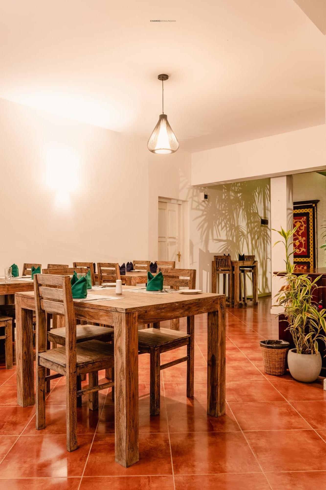 Kingsman House Bed & Breakfast Kandy Exterior foto