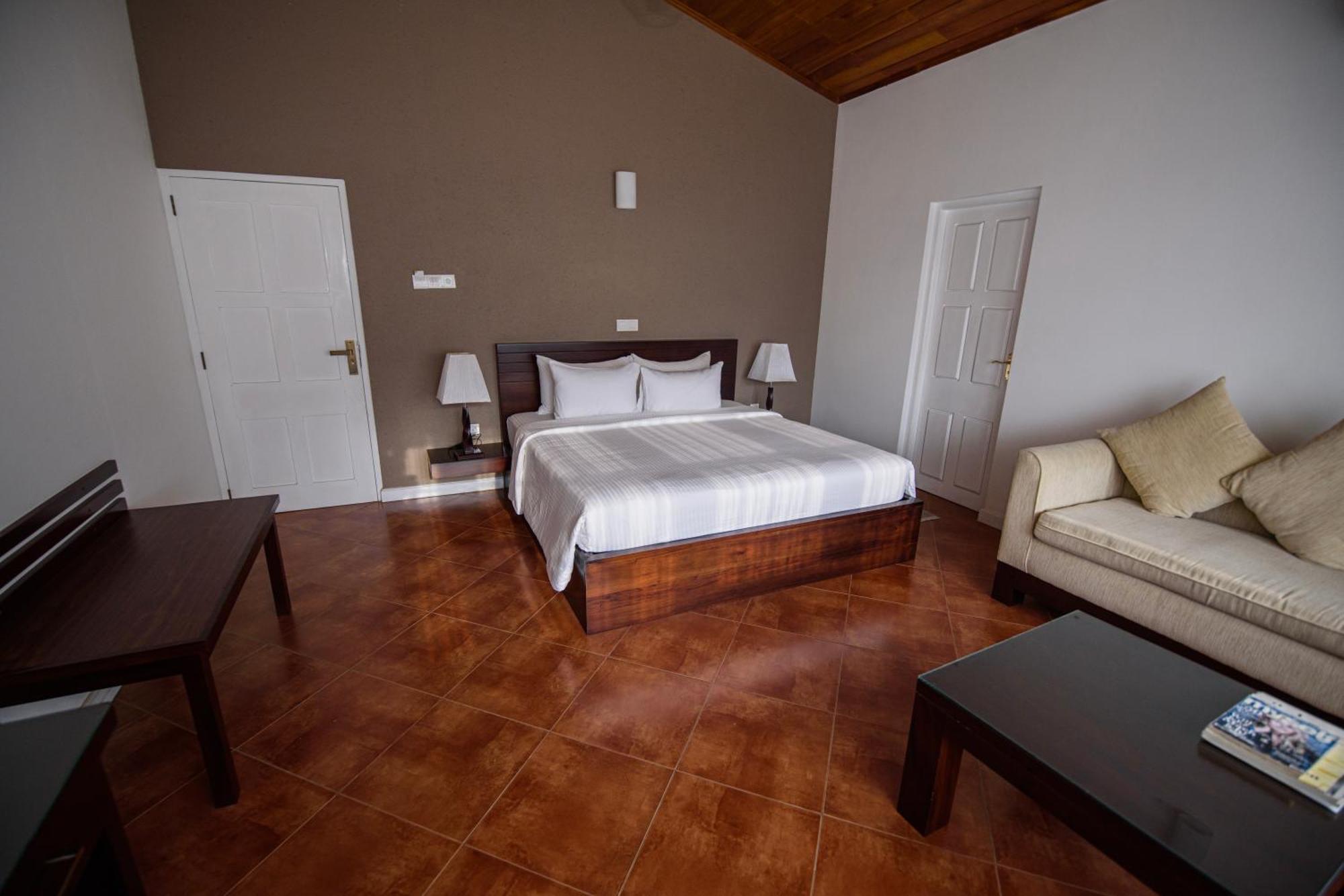 Kingsman House Bed & Breakfast Kandy Cameră foto