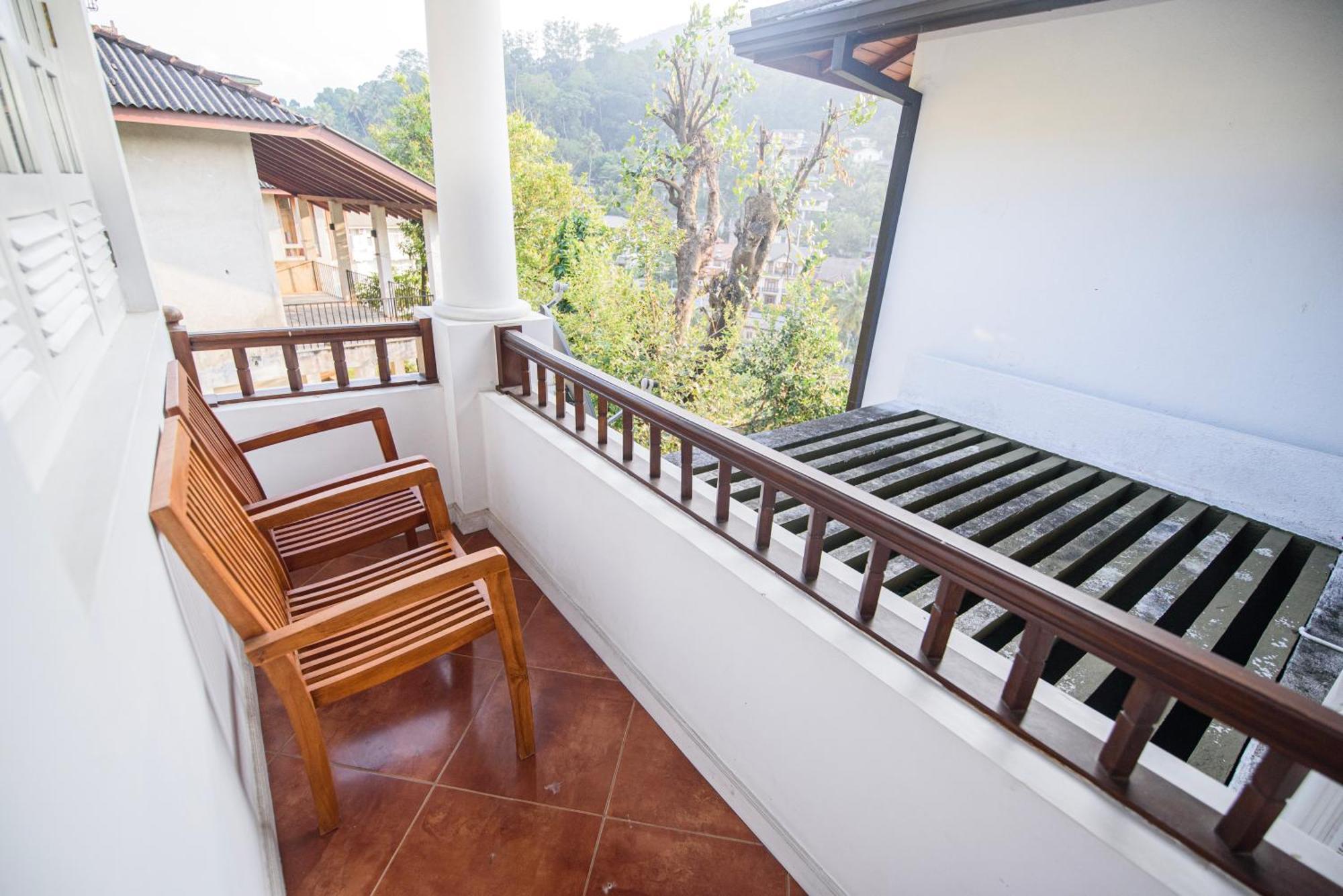 Kingsman House Bed & Breakfast Kandy Cameră foto
