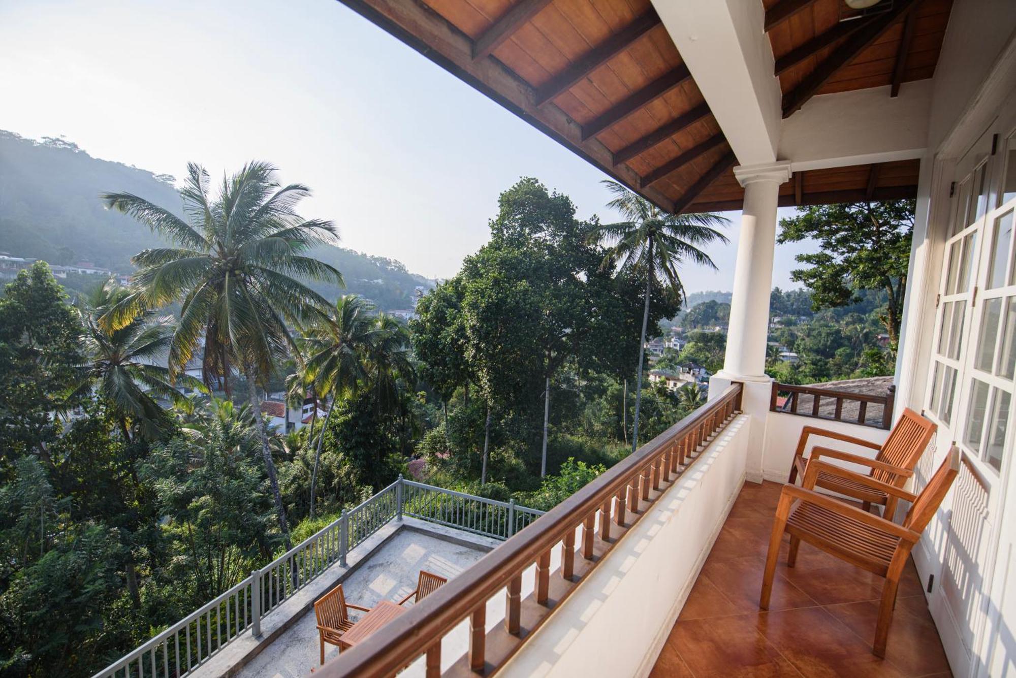 Kingsman House Bed & Breakfast Kandy Cameră foto